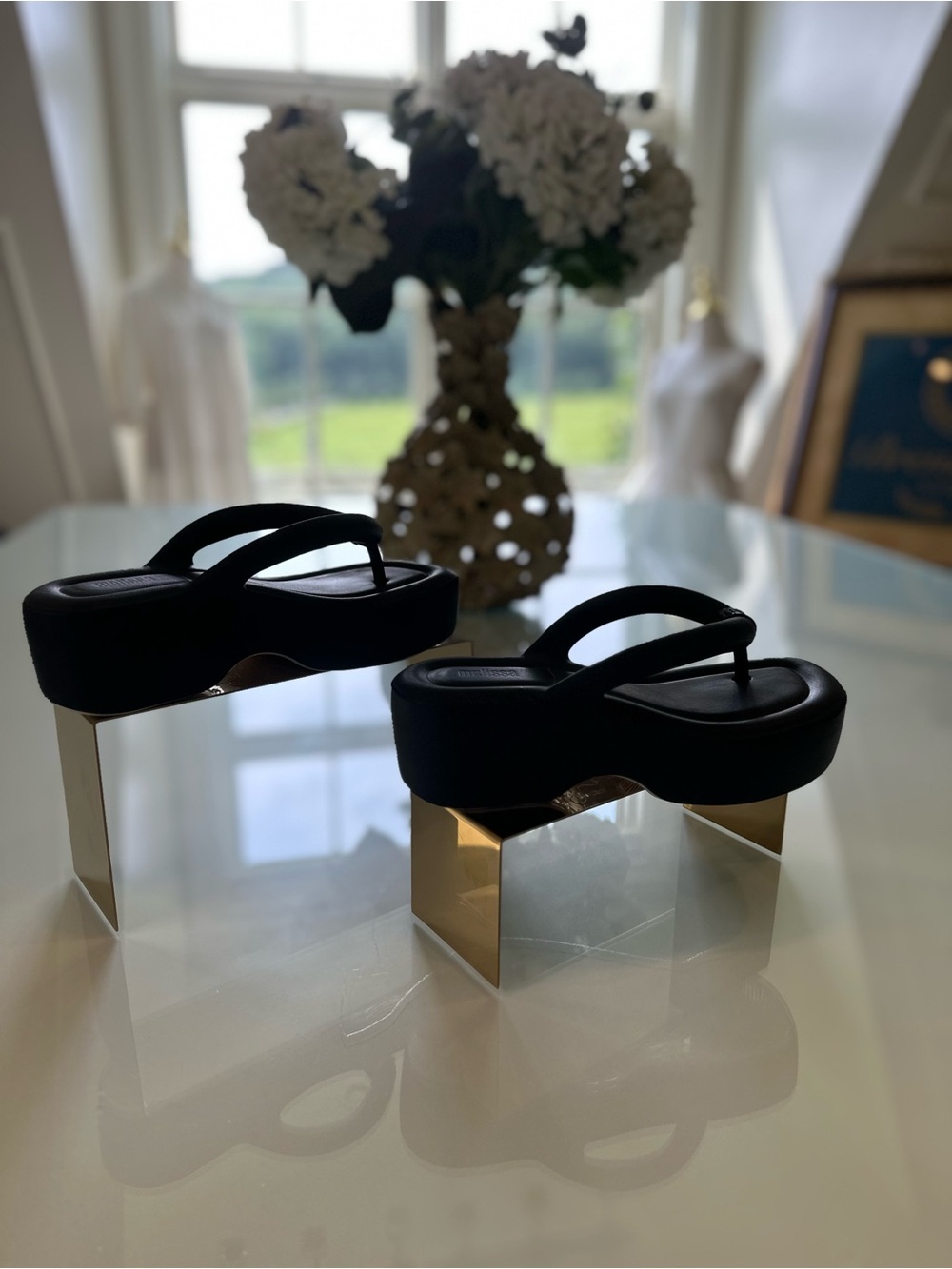 Melissa Black Platform Flip Flop Sandals sz 6